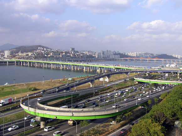 �ܺ����� - ��