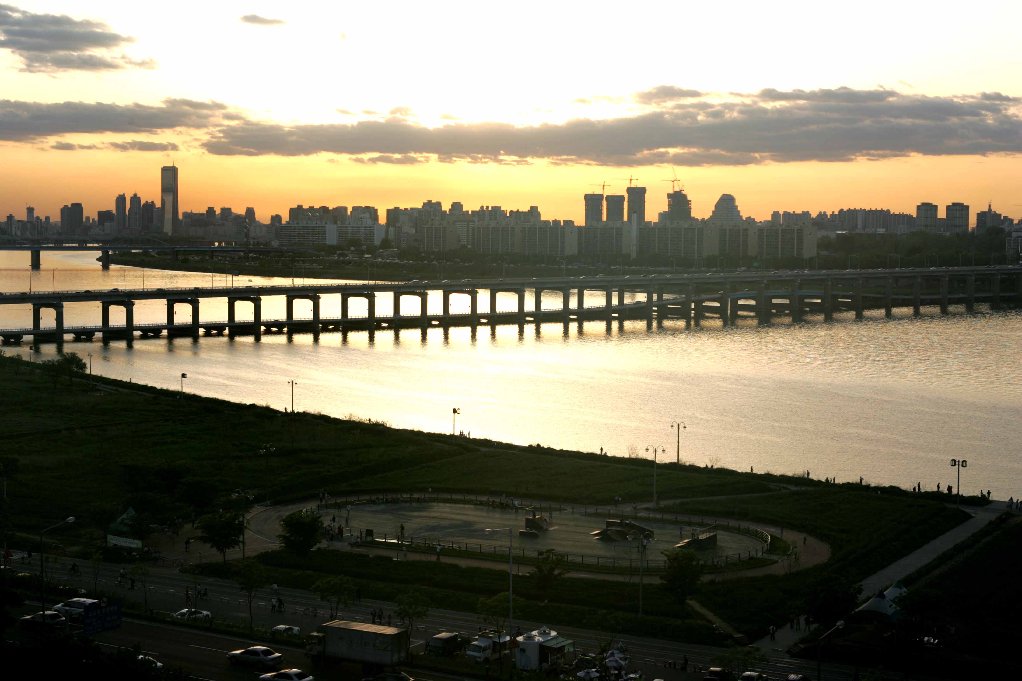 �ܺ����� - ��(�߰�)